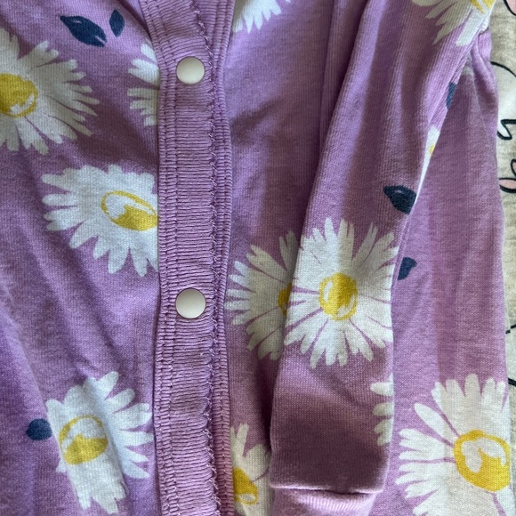 Cárter onesie one piece bottom down snap botton. Size 12month - Picture 4 of 5